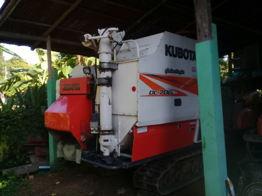 ขายรถเกี่ยว 70 g อุ้ม ปี 57 พร้อมใช้งาน ขายรถเกี่ยว 70 g อุ้ม ปี 57 พร้อมใช้งาน