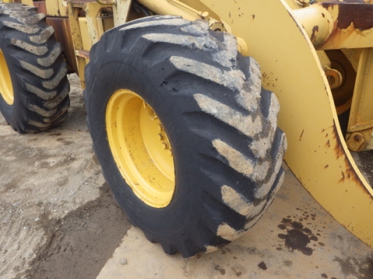 ขายรถตัก ยี่ห้อKOMATSU รุ่น515 ขายรถตัก ยี่ห้อKOMATSU รุ่น515