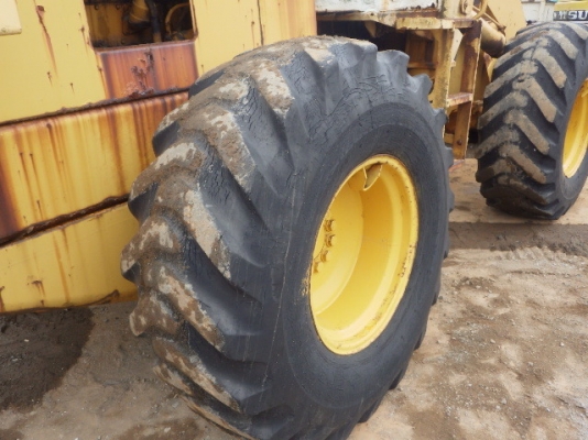 ขายรถตัก ยี่ห้อKOMATSU รุ่น515 ขายรถตัก ยี่ห้อKOMATSU รุ่น515