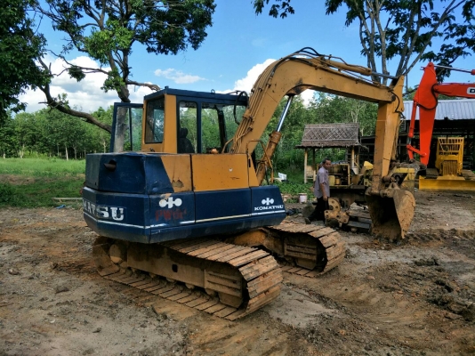 มี VDO ให้ชม. KOMATSU PC60-5 มีระบบหัวกระแทก ราคา 350000