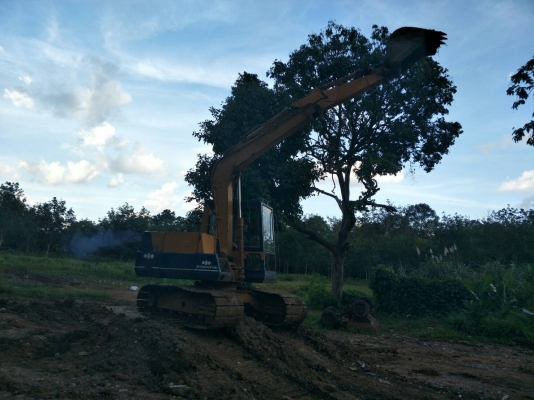 มี VDO ให้ชม. KOMATSU PC60-5 มีระบบหัวกระแทก ราคา 350000 มี VDO ให้ชม. KOMATSU PC60-5 มีระบบหัวกระแทก ราคา 350000