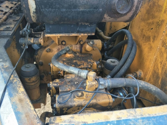 มี VDO ให้ชม. KOMATSU PC60-5 มีระบบหัวกระแทก ราคา 350000