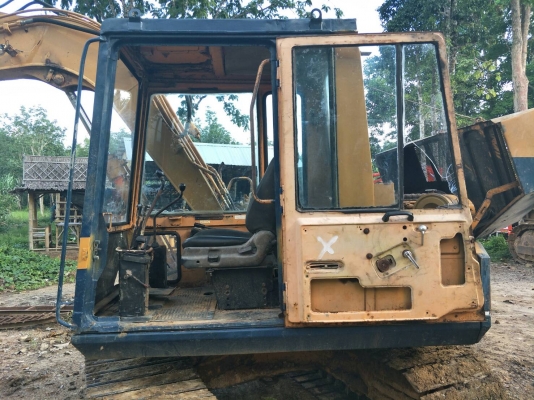 มี VDO ให้ชม. KOMATSU PC60-5 มีระบบหัวกระแทก ราคา 350000