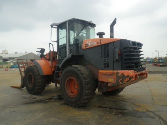 ขายรถตัก ยี่ห้อHITACHI รุ่นZW180