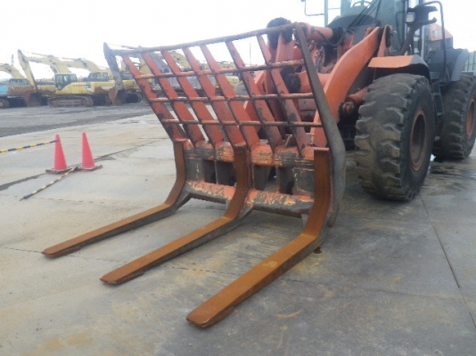 ขายรถตัก ยี่ห้อHITACHI รุ่นZW180