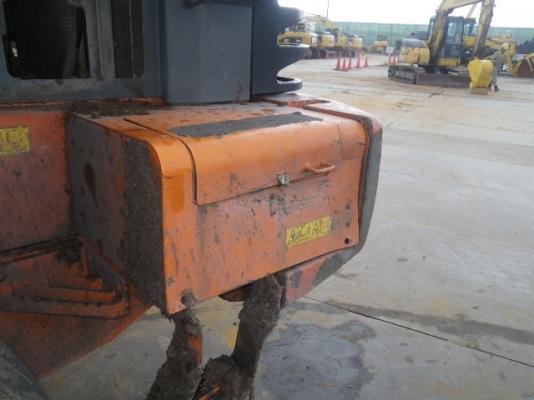 ขายรถตัก ยี่ห้อHITACHI รุ่นZW180