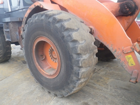 ขายรถตัก ยี่ห้อHITACHI รุ่นZW180