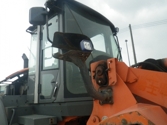 ขายรถตัก ยี่ห้อHITACHI รุ่นZW180