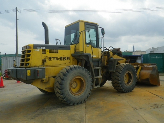 ขายรถตัก ยี่ห้อKOMATSU รุ่นWA300-3