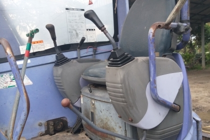 ขาย!! >>> Komatsu Pc30UUรุ่น3 พร้อมใช้งาน <<< เบอร์ติดต่อ 098-7155789 086-4631102