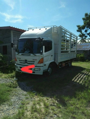 ขายรถบรรทุก 6 ล้อรั้ว HINO FC9J 175 แรงม้าปี 2559 กระบะยาว 5.50 เมตร ราคา 900000