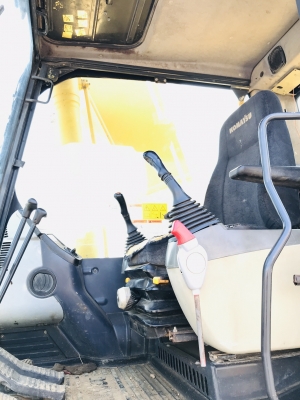 ขาย KOMATSU PC200-8 ปี2007 ไมล์ 13,1370ชม. เอกสารเล่มทะเบียน ขาย KOMATSU PC200-8 ปี2007 ไมล์ 13,1370ชม. เอกสารเล่มทะเบียน