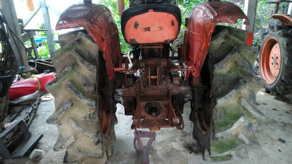 รถไถนาฮิโน23แรงเครื่องดีสนใจโทรมาคับ22000บาท