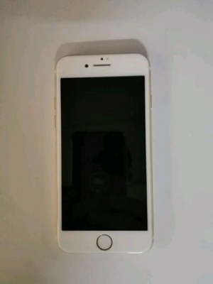 iPhone 7 สีทอง 128gb สภาพเทพ ใช้งานได้ปกติ