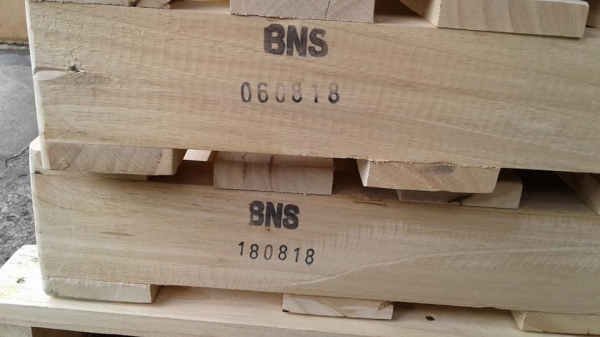 ขายไม้พาเลทเนื้อสวย แข็ง ของนอก ปี 2018 ขายไม้พาเลทเนื้อสวย แข็ง ของนอก ปี 2018