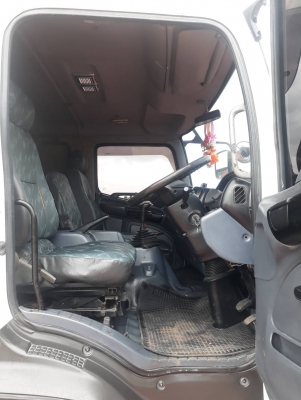 HINO MECA ปี 47 เครื่อง 320 แรง แอร์เย็น พาวเวอร์ รถสวยพร้อมใช้งาน ขาย 900,000บาท ศุภากร 081-4252943 ,089-5367218