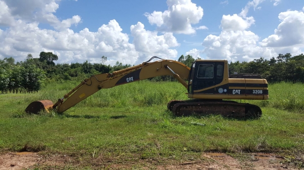 ขาย แบคโฮ CAT 320B เครื่องเดิม ปั้มดี ช่วงล่างเต็ม เอกสารใบซื้อขาย ขาย แบคโฮ CAT 320B เครื่องเดิม ปั้มดี ช่วงล่างเต็ม เอกสารใบซื้อขาย