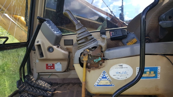 ขาย แบคโฮ CAT 320B เครื่องเดิม ปั้มดี ช่วงล่างเต็ม เอกสารใบซื้อขาย ขาย แบคโฮ CAT 320B เครื่องเดิม ปั้มดี ช่วงล่างเต็ม เอกสารใบซื้อขาย