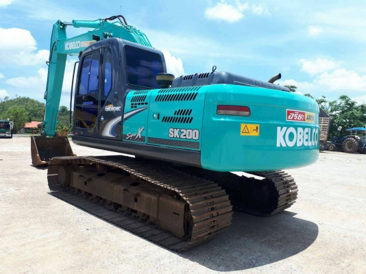 รถแมคโค   SK.  200. รุ่น   super. X.    ขายเหมา5คัน. สภาพรถสวย