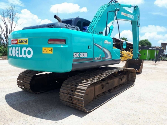 รถแมคโค   SK.  200. รุ่น   super. X.    ขายเหมา5คัน. สภาพรถสวย