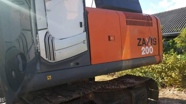 ขายด่วน ฮิตาชิ ZX200-3 ไฟฟ้าเต็ม แอรหนาว เอกสารเป็นเล่มทะเบียน ขายด่วน ฮิตาชิ ZX200-3 ไฟฟ้าเต็ม แอรหนาว เอกสารเป็นเล่มทะเบียน