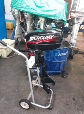 mercury 2 แรง 2จังหวะ หางสั้น17นิ้ว ถังในตัว ((ไม่มีใบพัด- แต่มีใบให้เอาไปแปลงใส่ได้)) mercury 2 แรง 2จังหวะ หางสั้น17นิ้ว ถังในตัว ((ไม่มีใบพัด- แต่มีใบให้เอาไปแปลงใส่ได้))