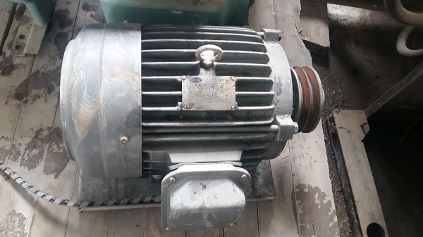 ขาย มอเตอร์ 7.5 แรงไฟ 380v สภาพสวยมากค่ะ