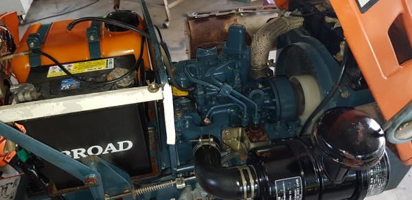 รถพรวนดิน B5000 รถพรวนดิน B5000