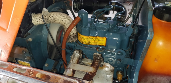 รถพรวนดิน B5000 รถพรวนดิน B5000