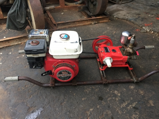 ขายปั้มฉีดน้ำแรงดันสูงหรือฉีดยาสามสูบ Honda เก่าญี่ปุ่น 0898374018