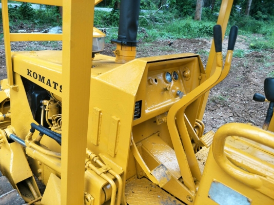 มี VDO ให้ชม.KOMATSU D21P-5 เกียร์ท๊อก สไลด์ใบมีด 6 ทิศทาง ราคา 230000
