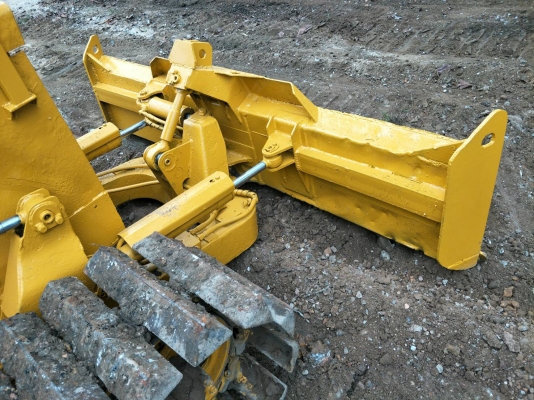 มี VDO ให้ชม.KOMATSU D21P-5 เกียร์ท๊อก สไลด์ใบมีด 6 ทิศทาง ราคา 230000