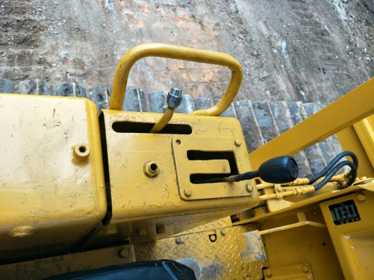มี VDO ให้ชม.KOMATSU D21P-5 เกียร์ท๊อก สไลด์ใบมีด 6 ทิศทาง ราคา 230000