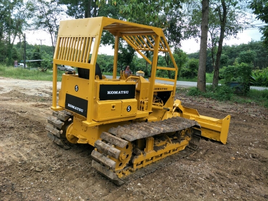 มี VDO ให้ชม.KOMATSU D21P-5 เกียร์ท๊อก สไลด์ใบมีด 6 ทิศทาง ราคา 230000 มี VDO ให้ชม.KOMATSU D21P-5 เกียร์ท๊อก สไลด์ใบมีด 6 ทิศทาง ราคา 230000