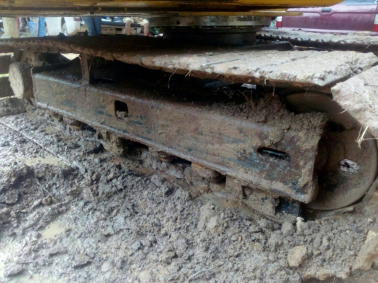 ขายรถแบคโฮ KOMATSU PC60-7 เอกสารอินวอย ราคา 650000
