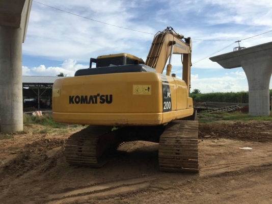 มี VDO ให้ชม.KOMATSU PC200-7 เอกสารเล่ม ไมล์ 1300 ชม.ราคา 1200000