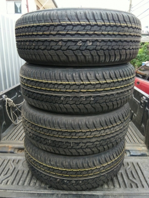 ขายยางถอดป้ายแดง 265/65R17 ปี18 ตุ่มยางใหม่เส้นสีอยู่ครบชัดๆ ชุดละ 11900 บาท พร้อมใส่ ถ่วง ฟรี