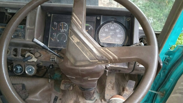 มี VDO ให้ชม.ขายคู่รถบรรทุก 12 ล้อเทรลเลอร์กับรถแบคโฮ KOBELCO SK200-Vsuper เอกสารเล่ม ราคา 1600000