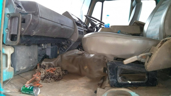 มี VDO ให้ชม.ขายคู่รถบรรทุก 12 ล้อเทรลเลอร์กับรถแบคโฮ KOBELCO SK200-Vsuper เอกสารเล่ม ราคา 1600000