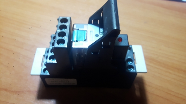 Siemens Relay Unit ชุด รีเลย์ ของ ซีเมนต์ จำนวน 3 ตัว