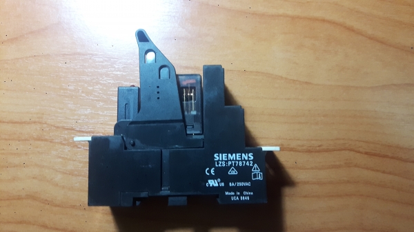 Siemens Relay Unit ชุด รีเลย์ ของ ซีเมนต์ จำนวน 3 ตัว