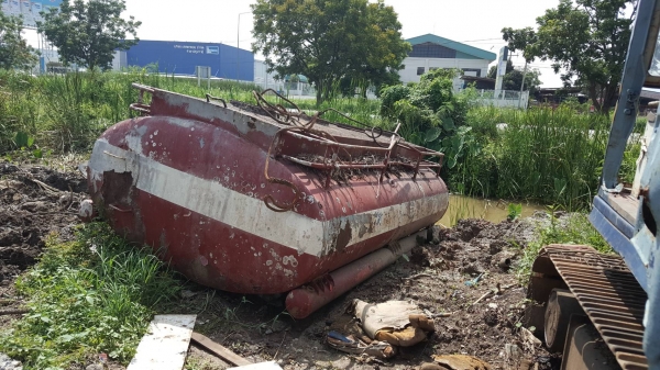 ถังน้ำมันติดรถมือสองขนาด 12000 ลิตร 4 ห้องตามสภาพไม่รั่วไม่ผุ