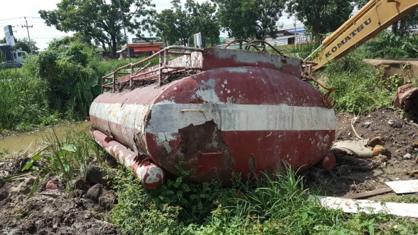 ถังน้ำมันติดรถมือสองขนาด 12000 ลิตร 4 ห้องตามสภาพไม่รั่วไม่ผุ