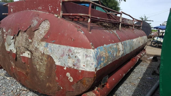 ถังน้ำมันติดรถมือสองขนาด 12000 ลิตร 4 ห้องตามสภาพไม่รั่วไม่ผุ