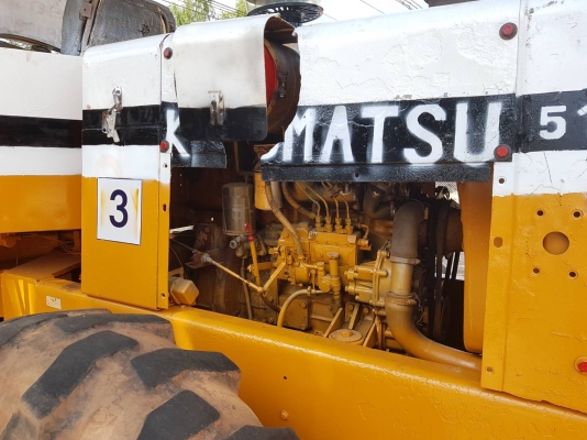 ขายด่วนรถตักล้อยาง komutsu510 สภาพพร้อมใช้งาน กระบอกไม่รั่ว 500,000 บาท