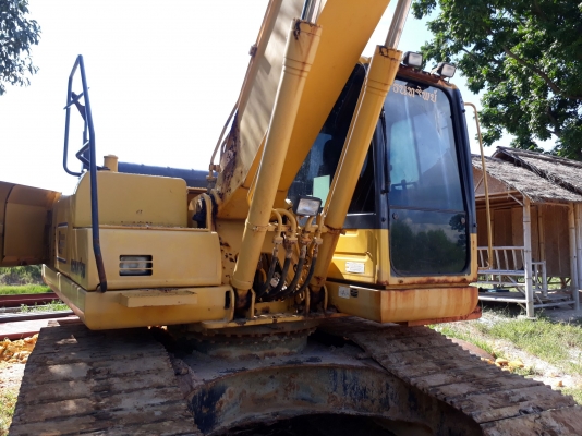 ขายรถแบคโฮ KOMATSU PC200-8MO เอกสารเล่ม ไมล์ 9829 ชม.ราคา 1700000