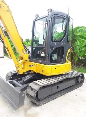 ขายจ้า.. KOMATSU PC40MR-2  เก่านอกแท้..สภาพสวยมากๆๆ  พร้อมใช้..โทร 089-3818694 จ๊อย
