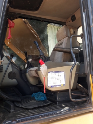 ขายรถแบคโฮ KOMATSU PC200-8MO เอกสารเล่ม ไมล์ 9829 ชม.ราคา 1700000