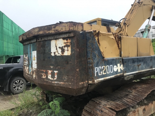KOMATSU PC 200-3