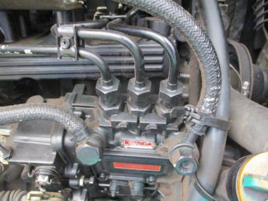 ขายรถแบคโฮ KOMATSU PC35R-8 (มีหัวแย็กปูน พร้อมบุ้งกี๋) ขายรถแบคโฮ KOMATSU PC35R-8 (มีหัวแย็กปูน พร้อมบุ้งกี๋)